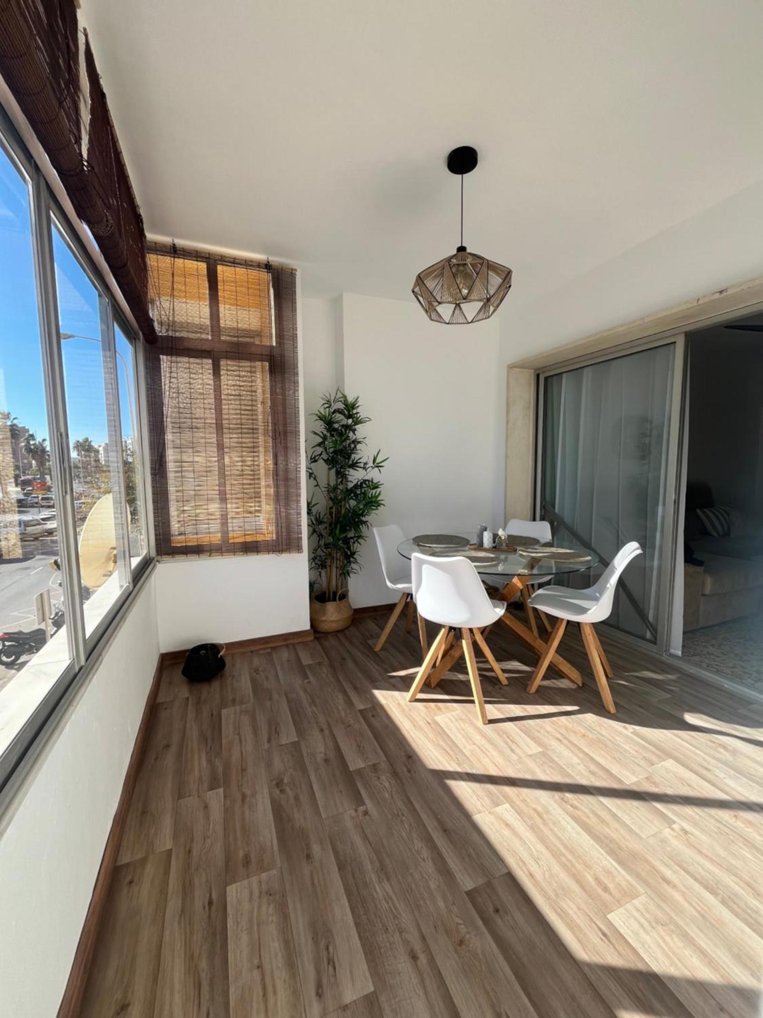 Love Rent4 Malaga Huelin Eksteriør billede