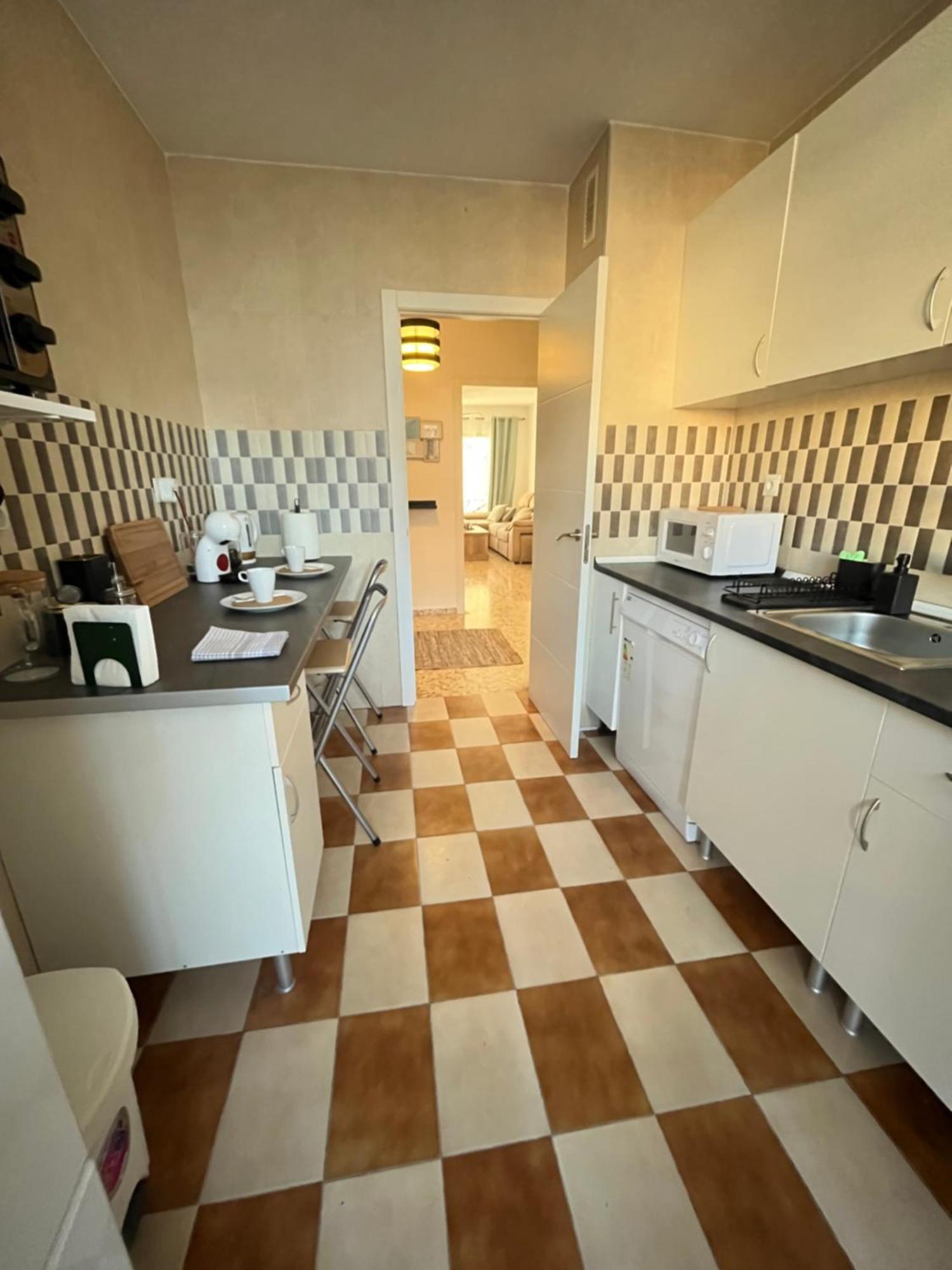 Love Rent4 Malaga Huelin Eksteriør billede
