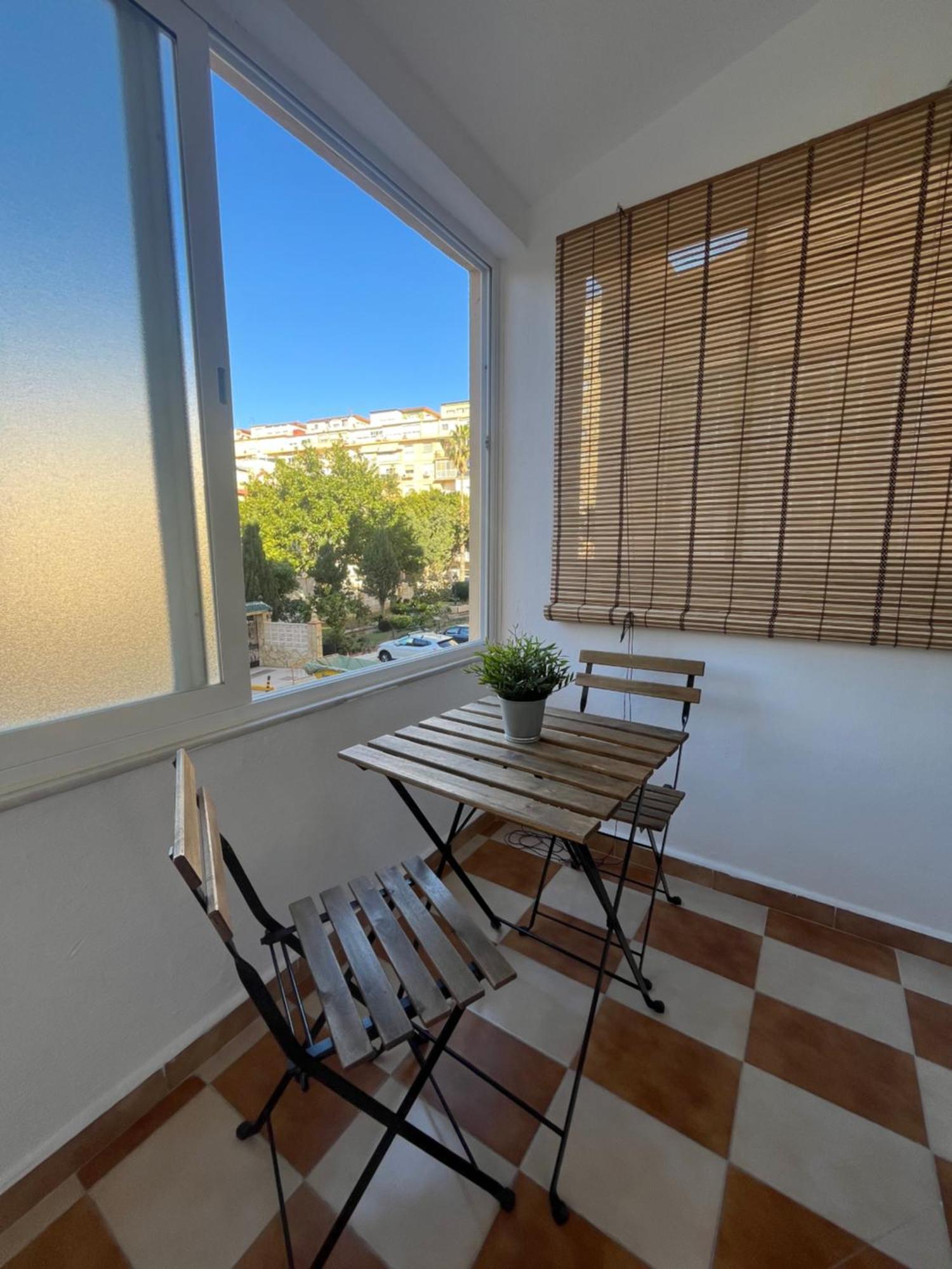 Love Rent4 Malaga Huelin Eksteriør billede