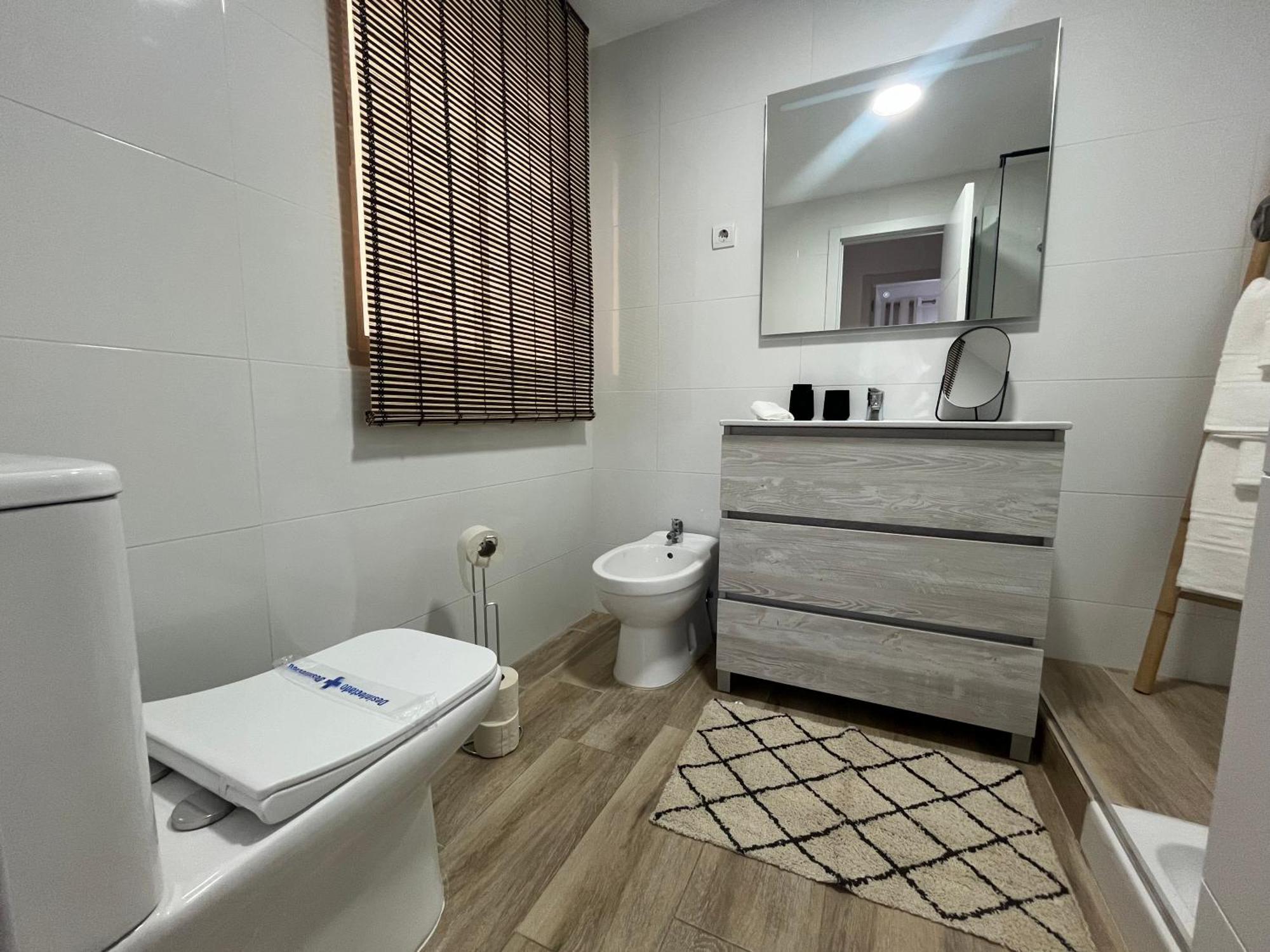 Love Rent4 Malaga Huelin Eksteriør billede
